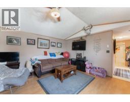 4pc Bathroom - 94, 5301 2 Street, Coalhurst, AB T0L0V0 Photo 8