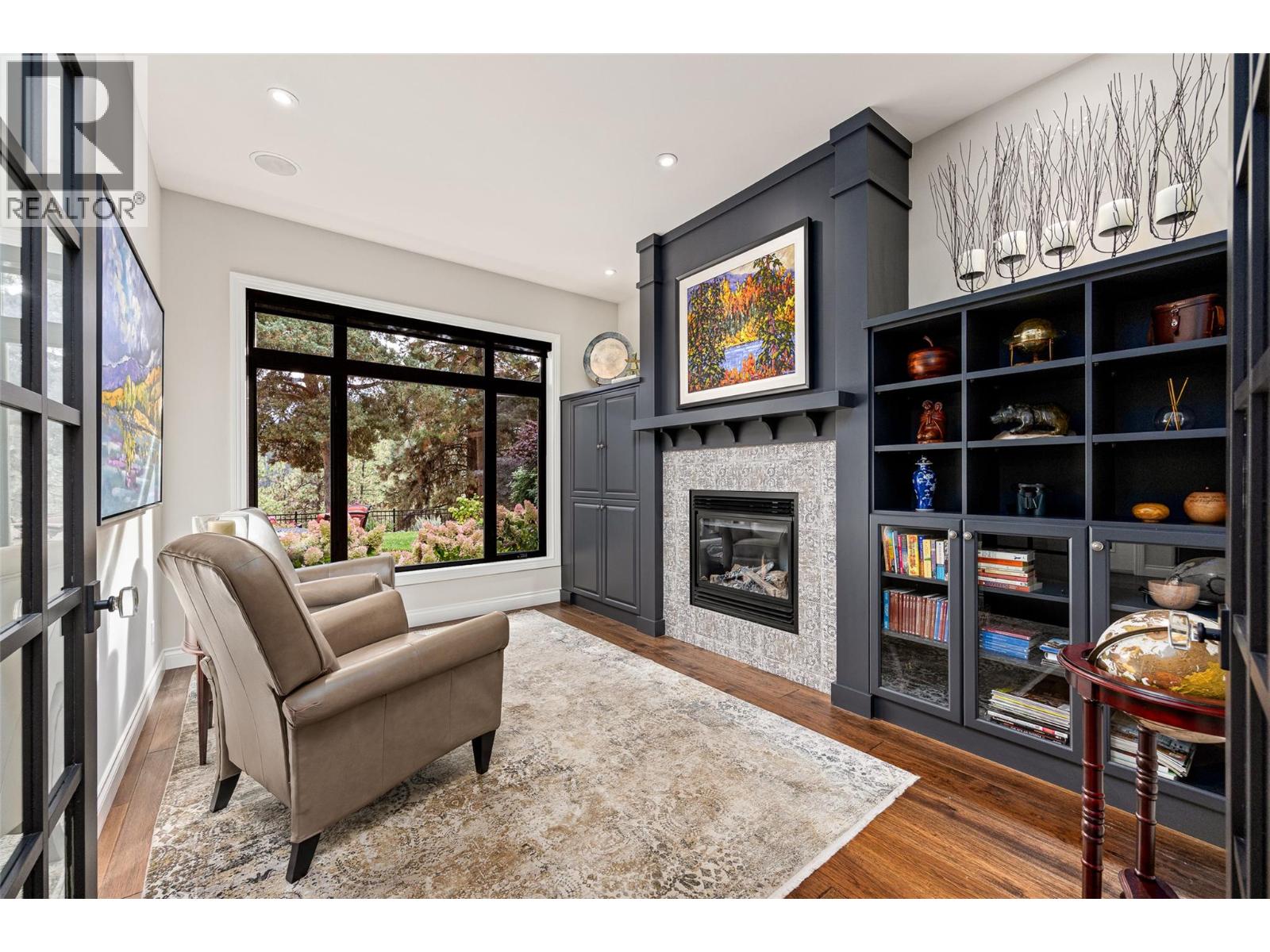 3887 Gallaghers Parkway - 24