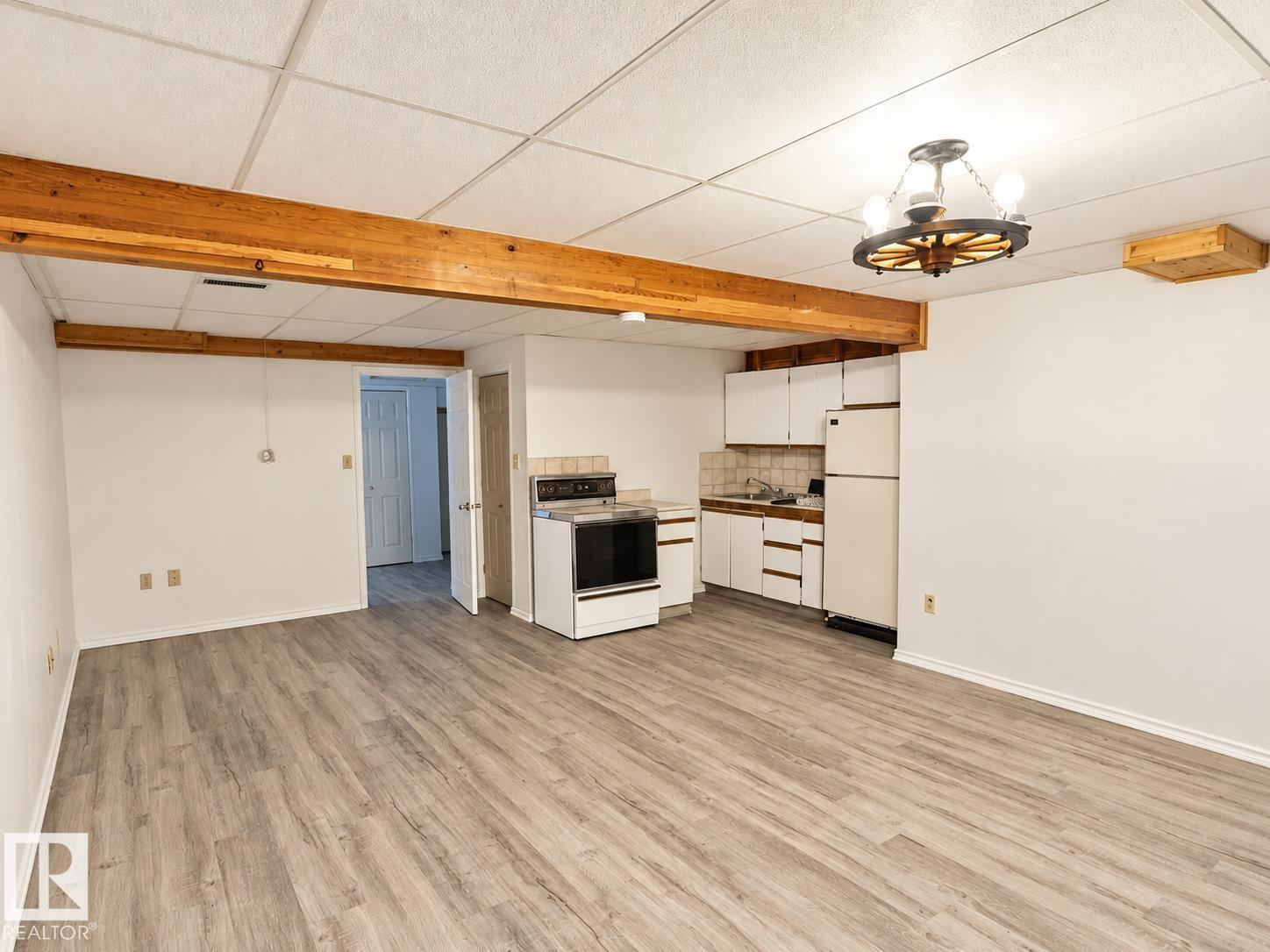 5919 53 AVE - 21