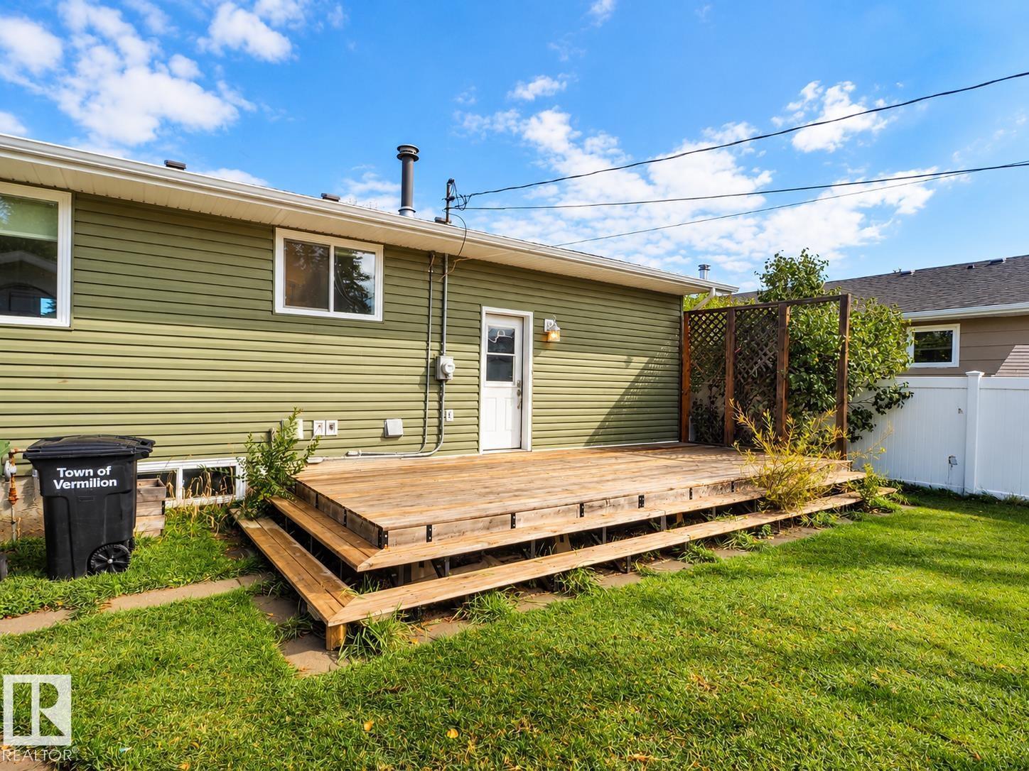 5919 53 AVE - 25