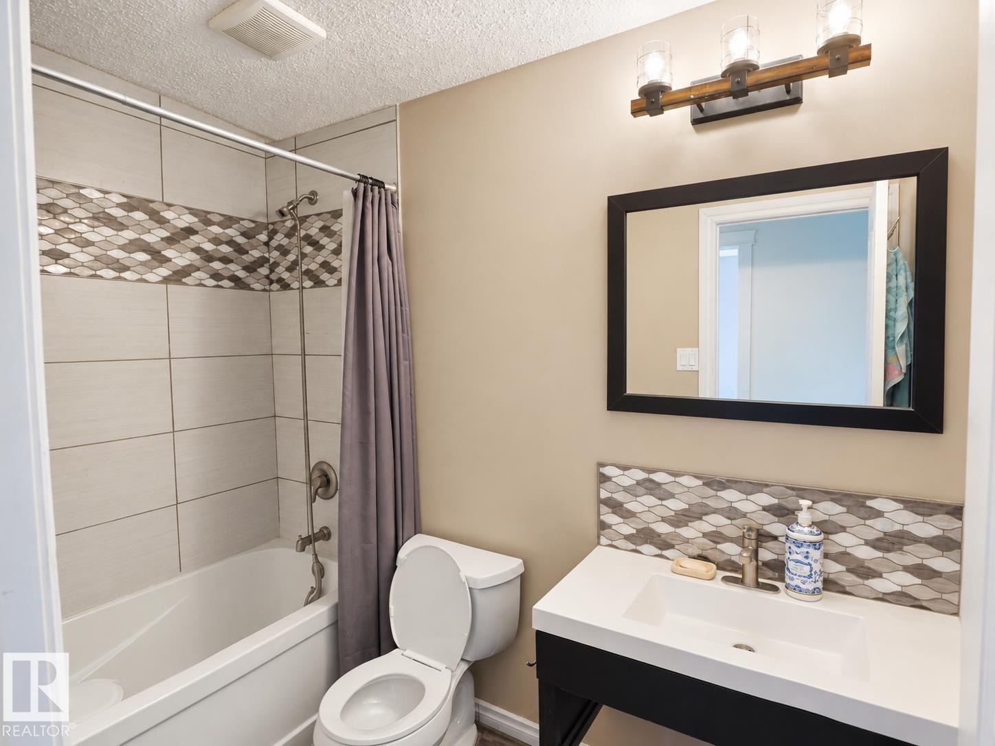 5919 53 AVE - 10