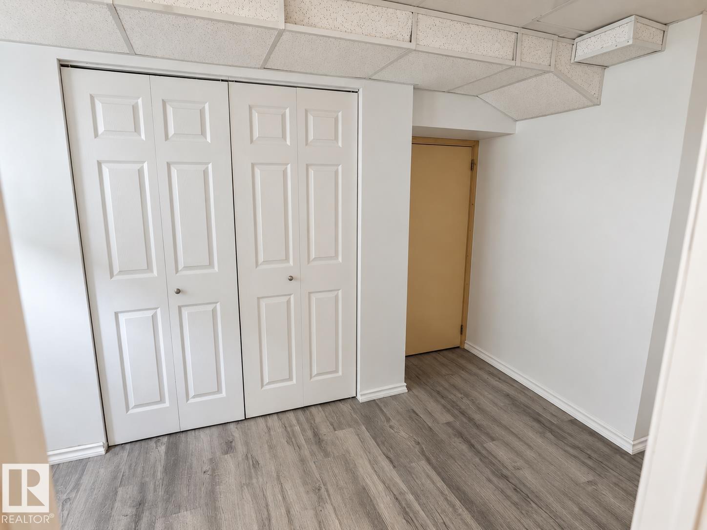 5919 53 AVE - 16