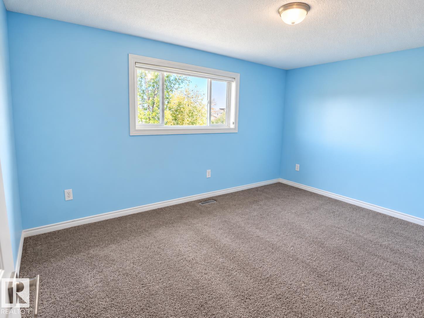 5919 53 AVE - 13