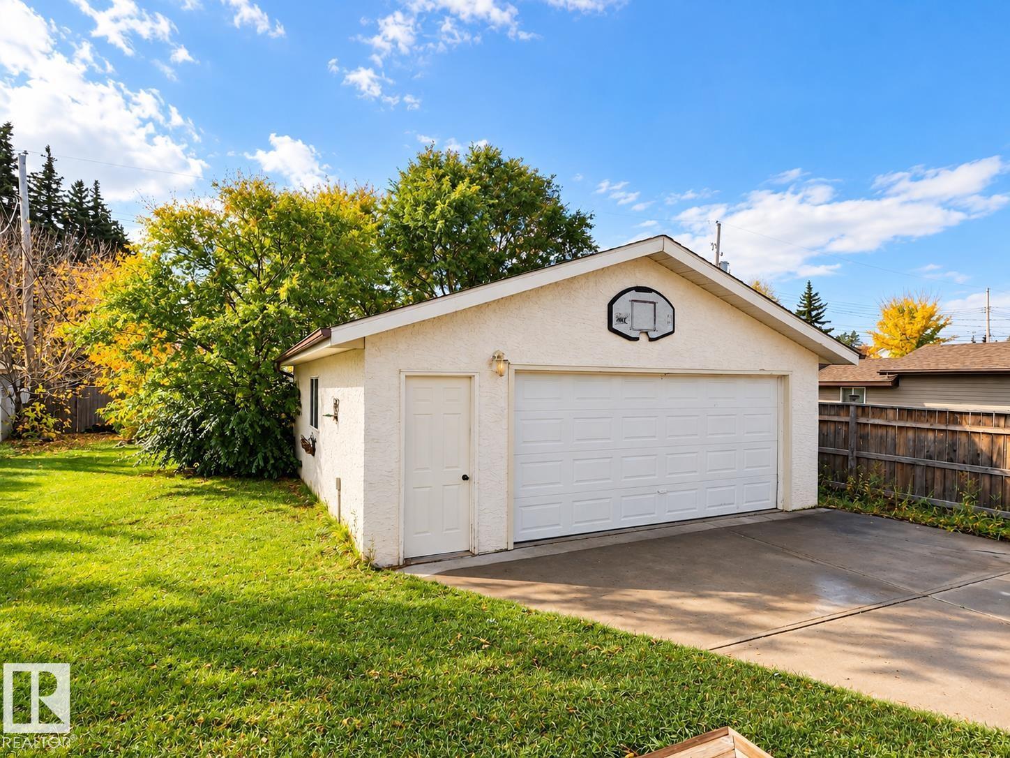 5919 53 AVE - 26