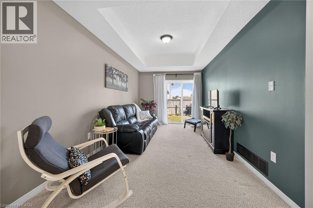 7 Powell Lane — photo 16