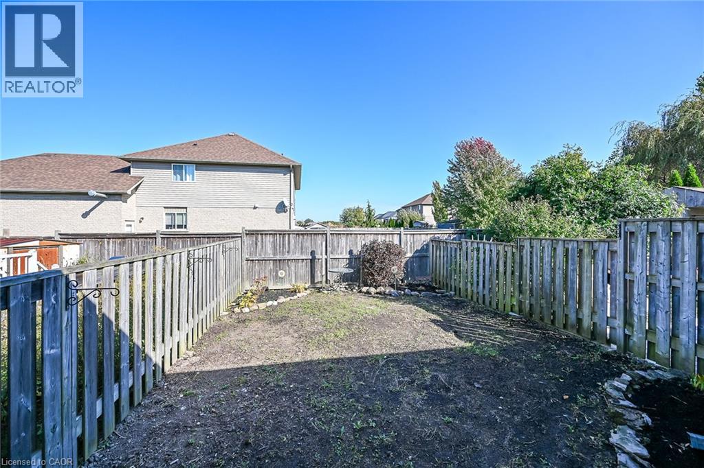 7 Powell Lane — photo 33
