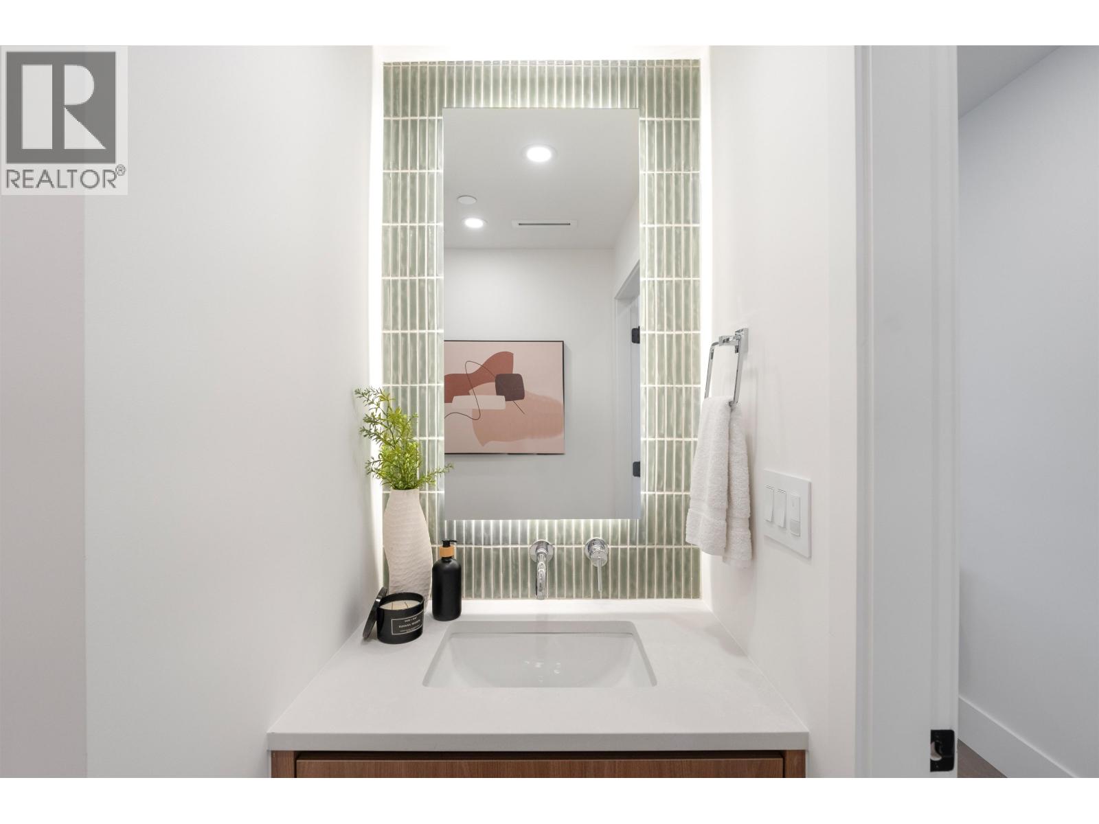 Photo of 3 950 W 57TH AVENUE 20