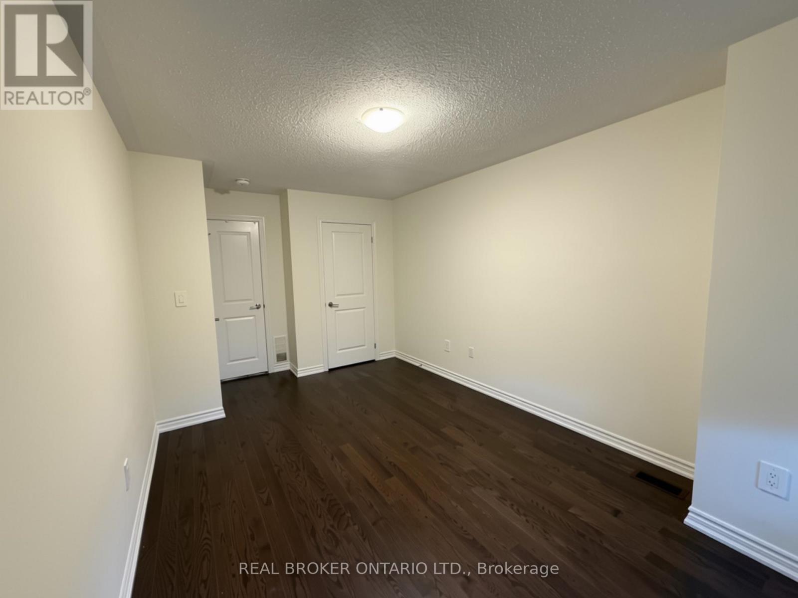 1559 Kitchen Court — photo 21
