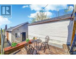 383 Silverthorn Avenue, Toronto, ON M6M3H1 Photo 11