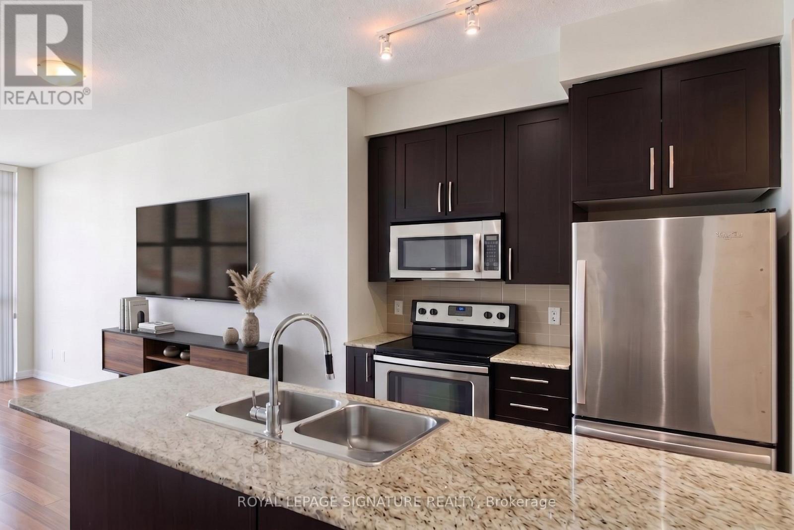 1201- 4065 Brickstone Mews, Mississauga, ON photo 2