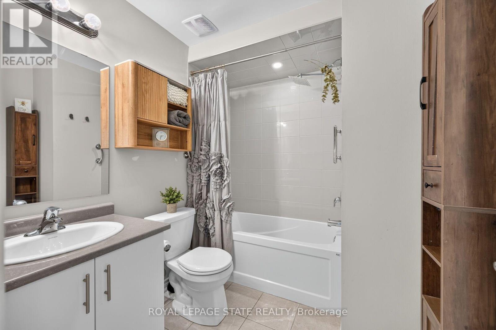 35- 40 Zinfandel Drive, Hamilton, ON photo 38