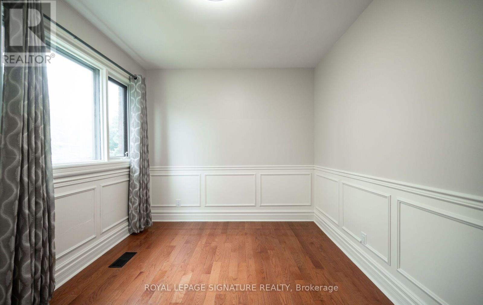 16 Eleanor Court — photo 34