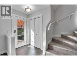 37 Aspen Hills Common SW - photo 4