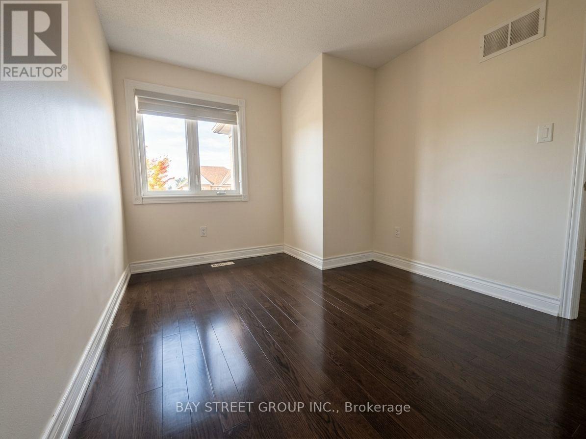 53 Tara Crescent — photo 11