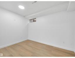 2345 139 Av Nw, Edmonton, AB T5Y1S1 Photo 25