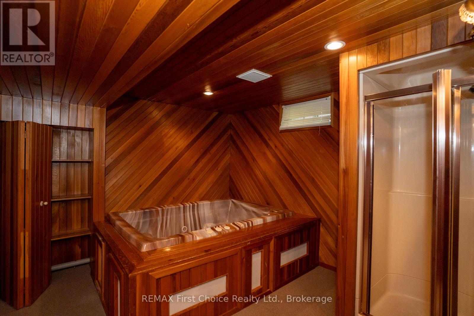 942 Crowe Avenue — photo 23