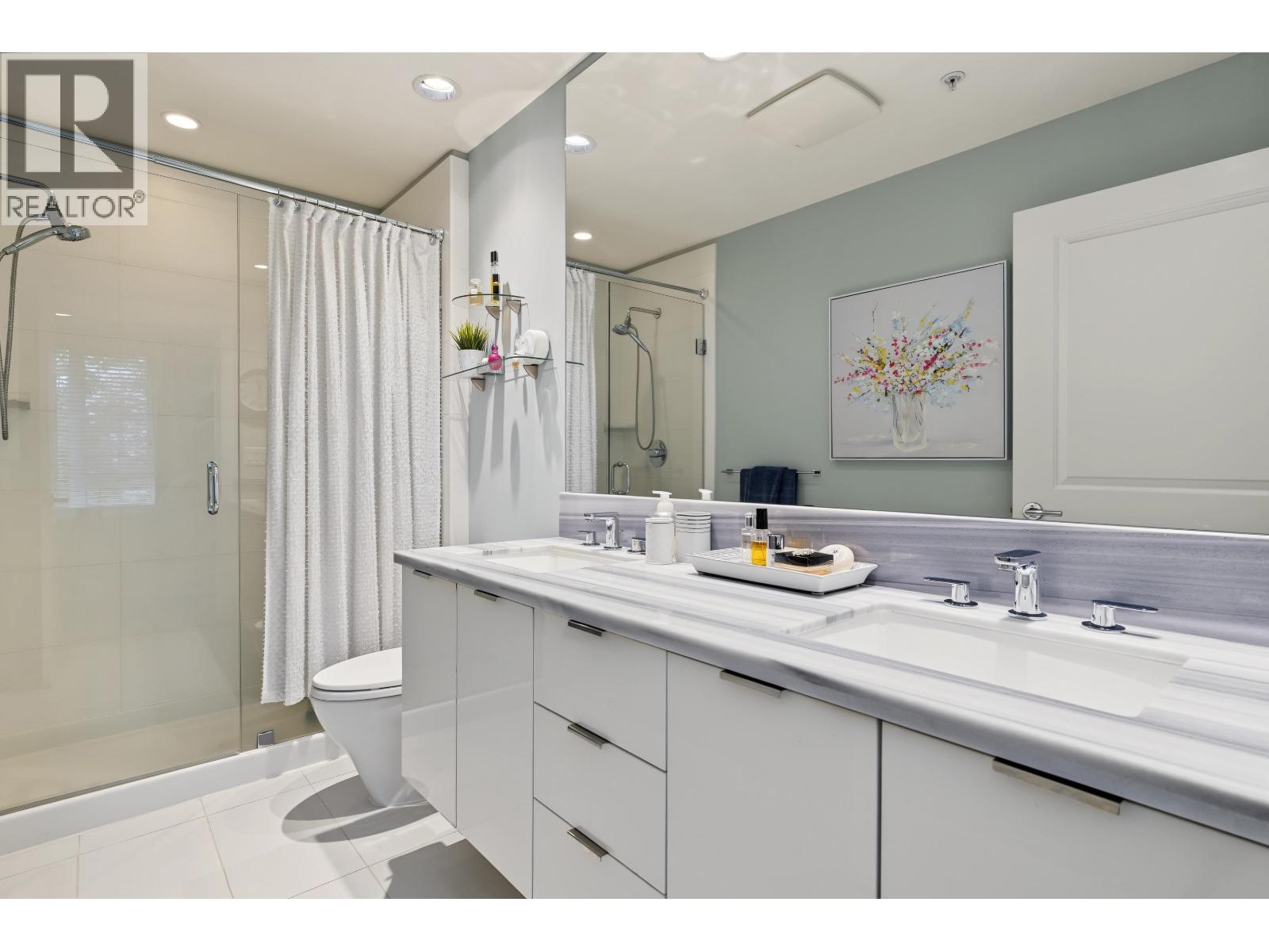 Photo of 327 3138 RIVERWALK AVENUE 18