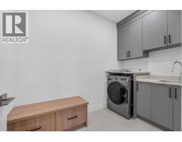 4 6176 Elgin Avenue, Burnaby, BC V5H3S4 Photo 14
