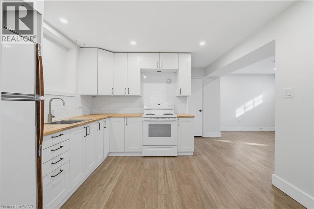 24 BRIARWOOD Crescent Unit# 2, Hamilton — photo 9