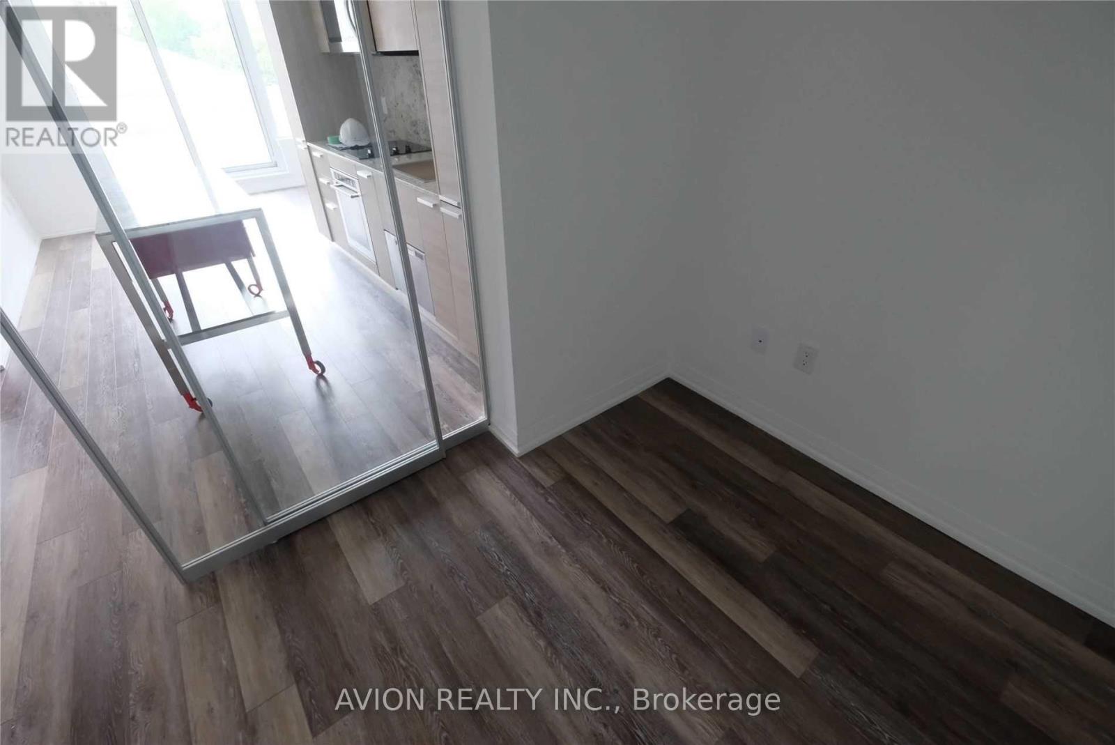 517 - 75 CANTERBURY PLACE, Toronto (Willowdale West) — photo 11