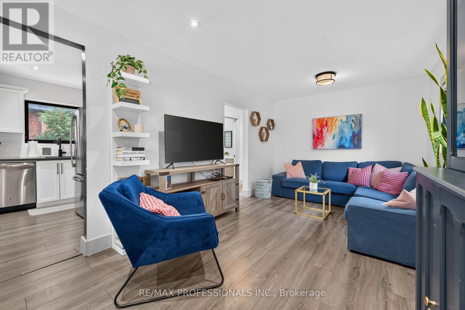 17 HOLLYDENE ROAD - 12