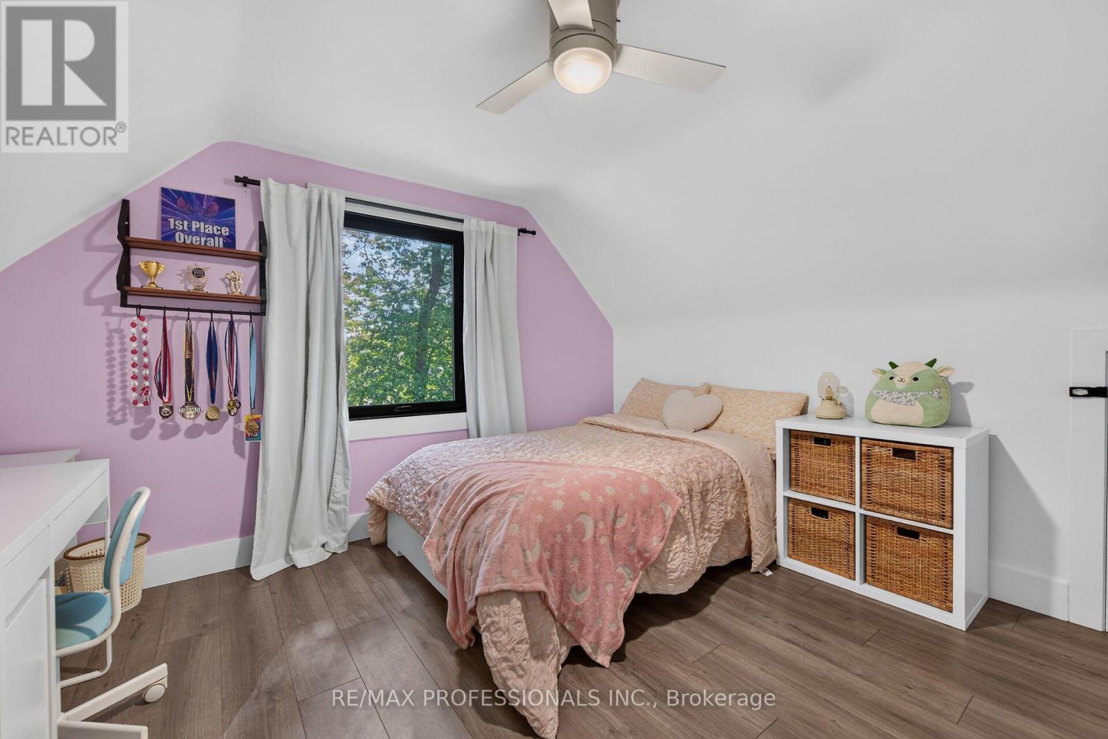 17 HOLLYDENE ROAD - 27