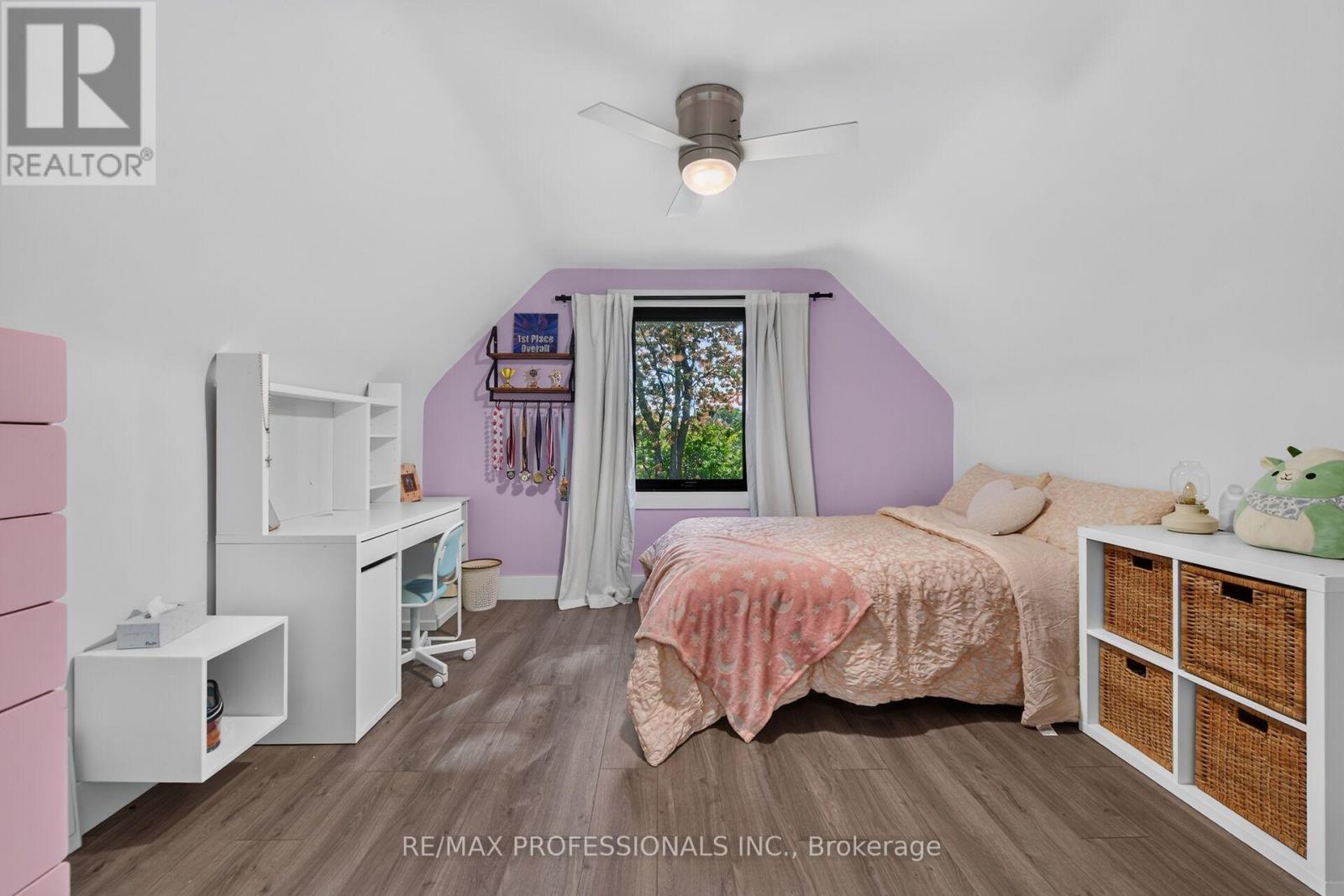 17 HOLLYDENE ROAD - 28