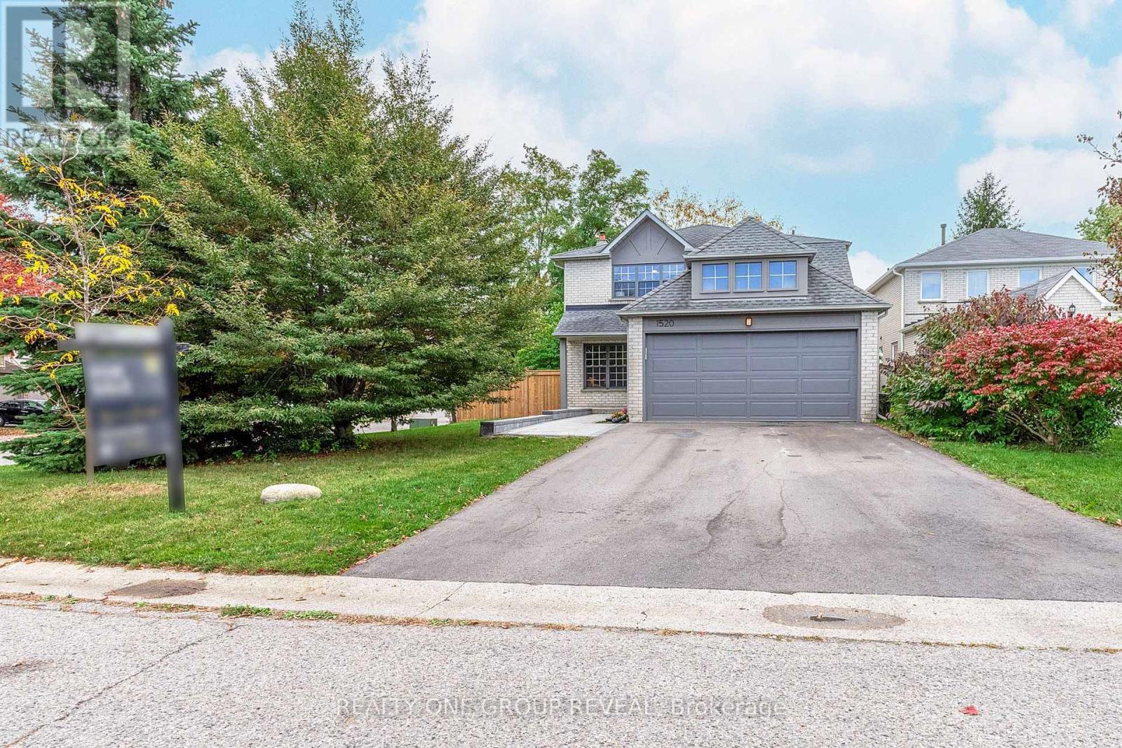 1520 Sturgeon Street, Pickering, ON photo 2