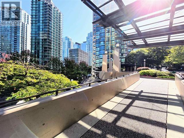 Photo of 1109 1367 ALBERNI STREET 25