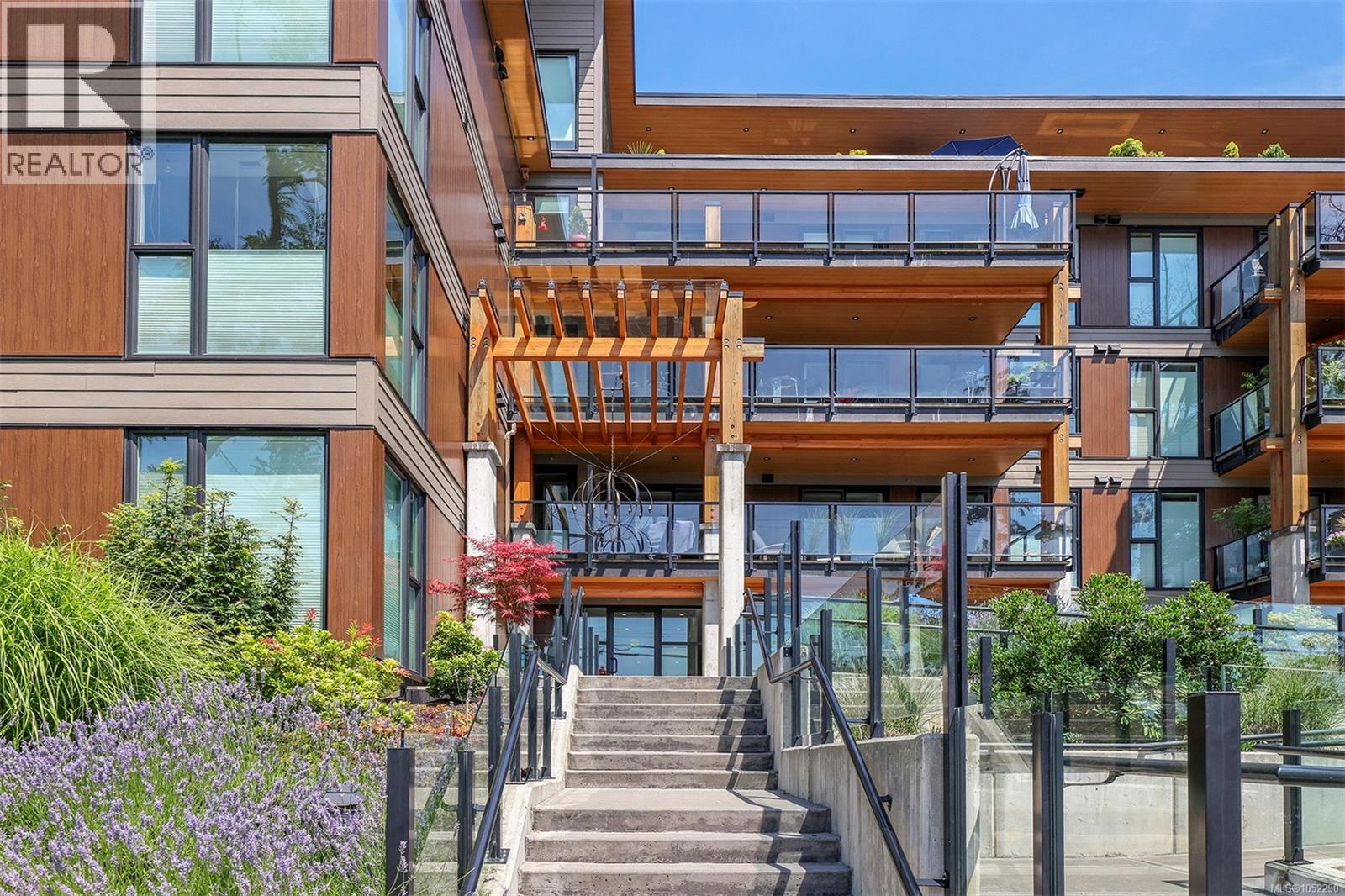 #208 1700 Balmoral Ave - 14