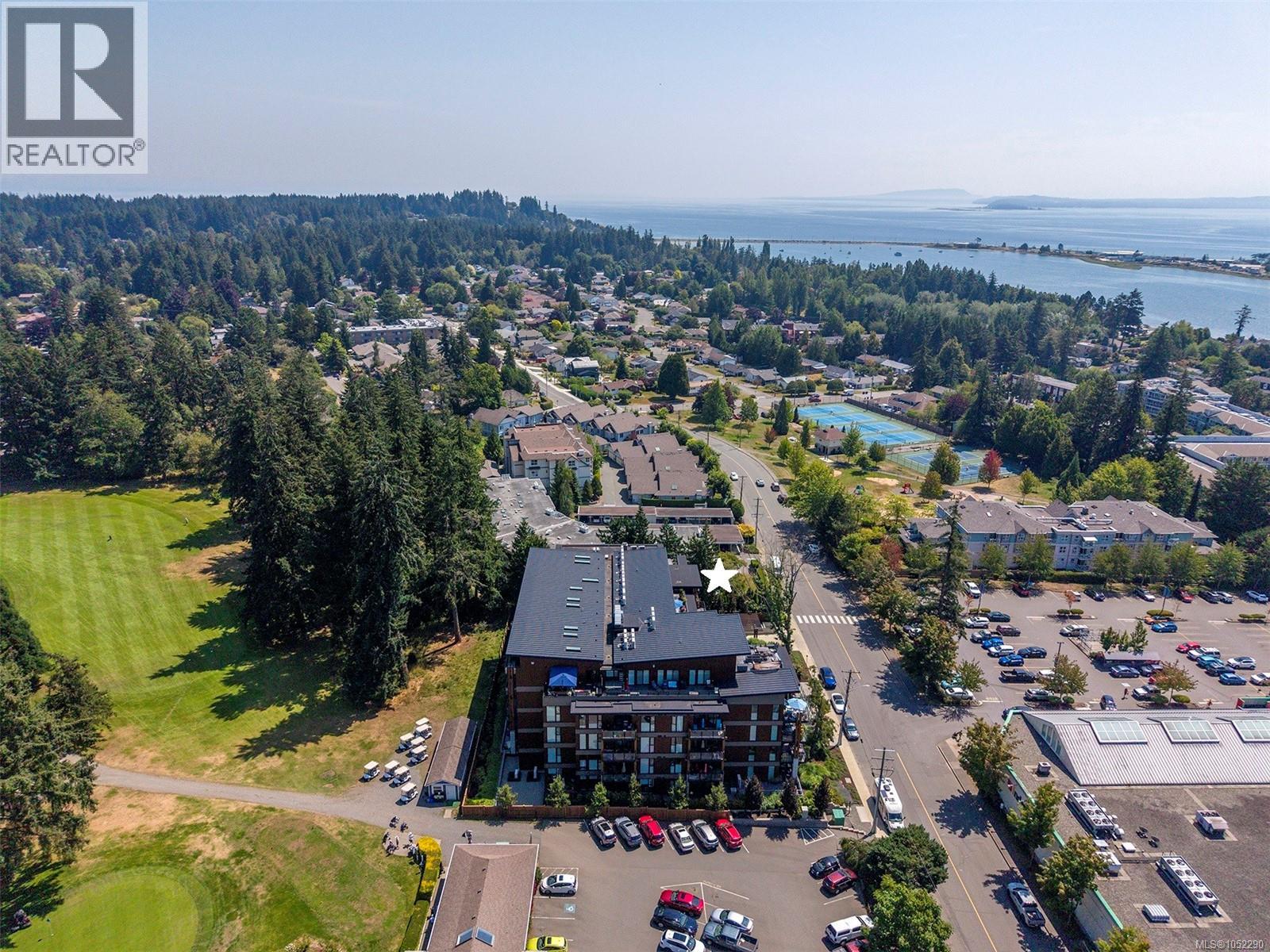 208 1700 Balmoral Ave, Comox