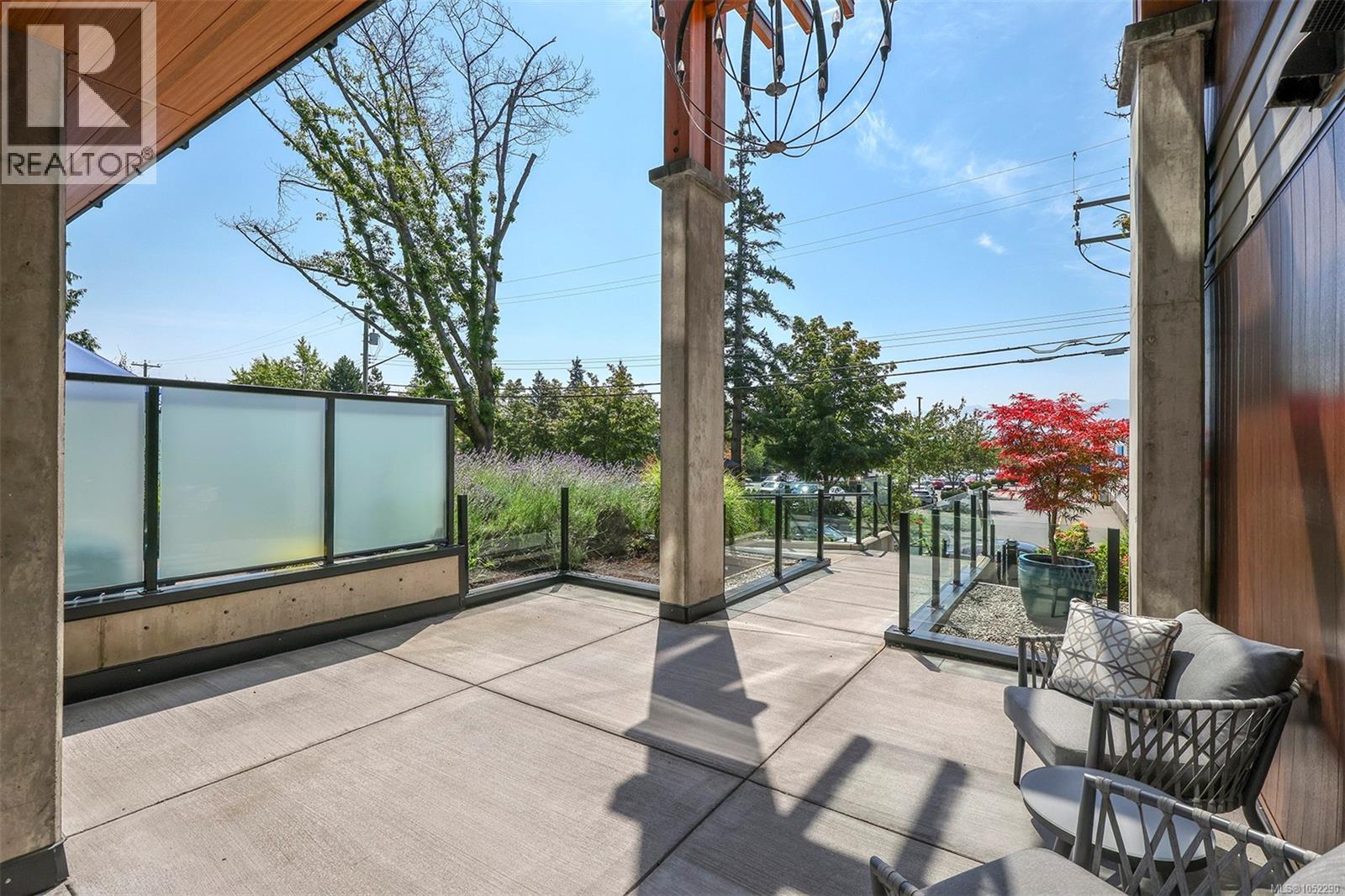 #208 1700 Balmoral Ave - 16