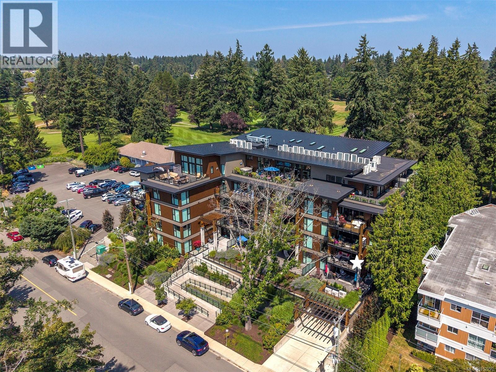 #208 1700 Balmoral Ave - 13