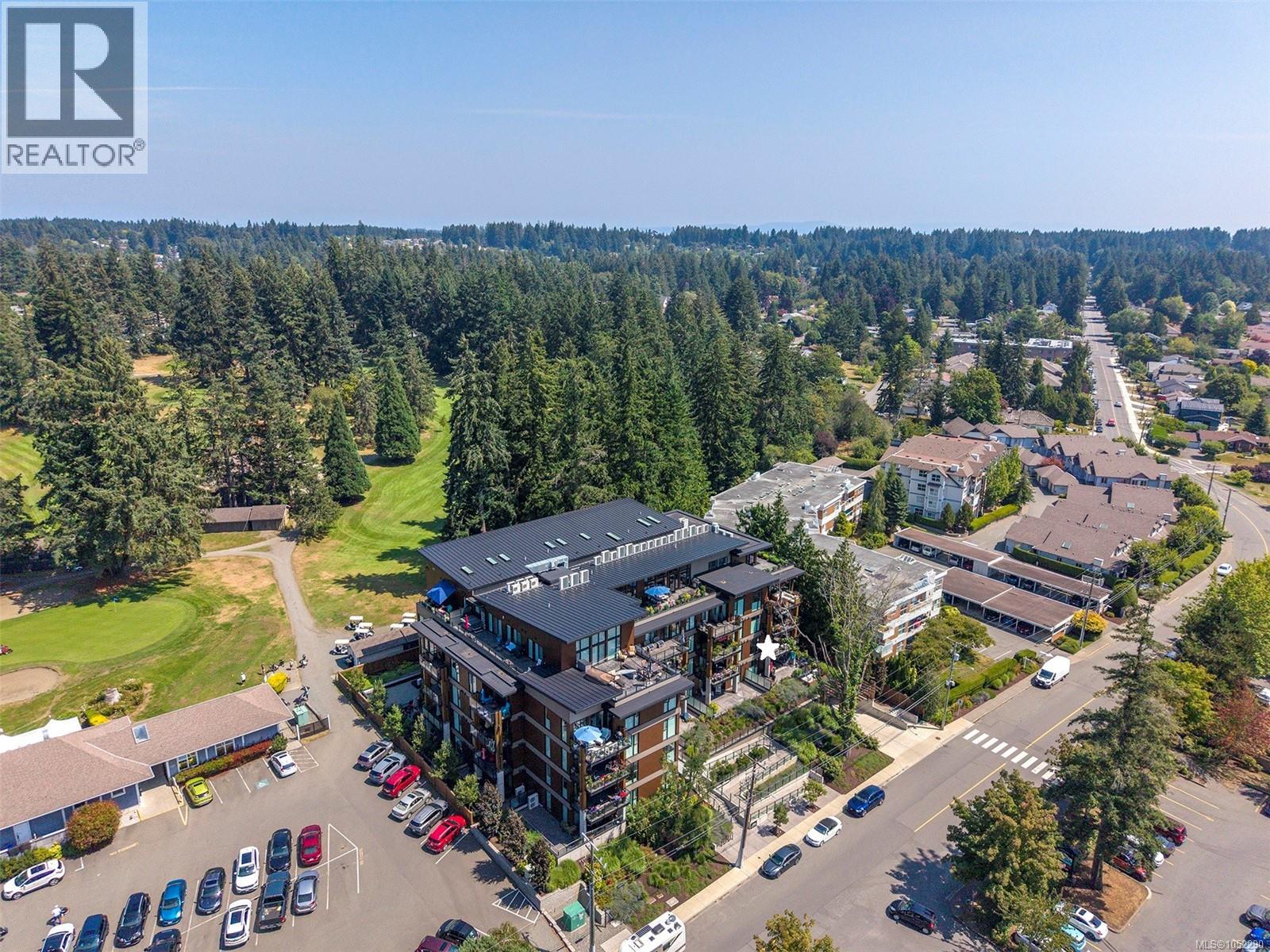 208 1700 Balmoral Ave, Comox