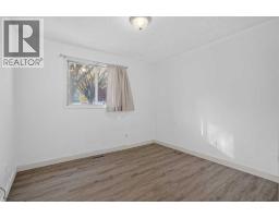 100, 2519 38 Street NE - photo 22
