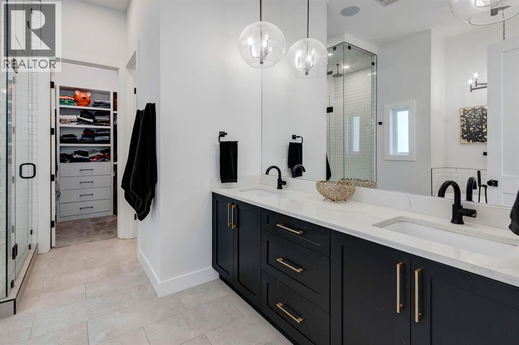 1906 43 Avenue SW - photo 21