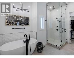 1906 43 Avenue SW - photo 19