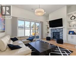 1906 43 Avenue SW - photo 9