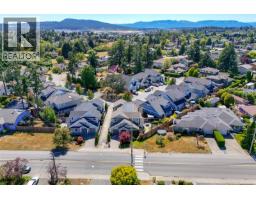 10372 Resthaven Dr, Sidney, BC V8L3H3 Photo 42