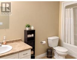 Bathroom - 3 Galbraith Street, St  Catharines, ON L2S1G2 Photo 7