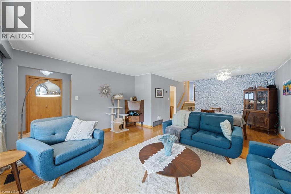 16 REDWOOD Court, Stoney Creek — photo 11