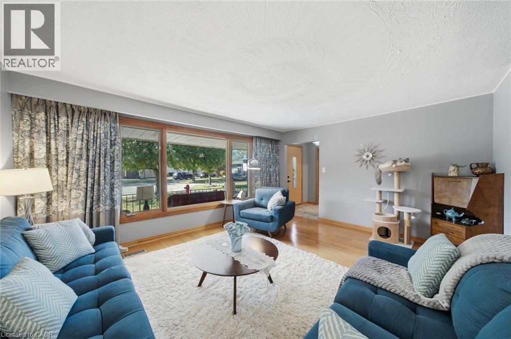 16 REDWOOD Court, Stoney Creek — photo 12