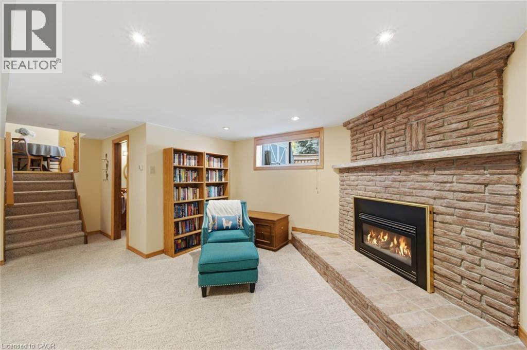 16 Redwood Court — photo 25