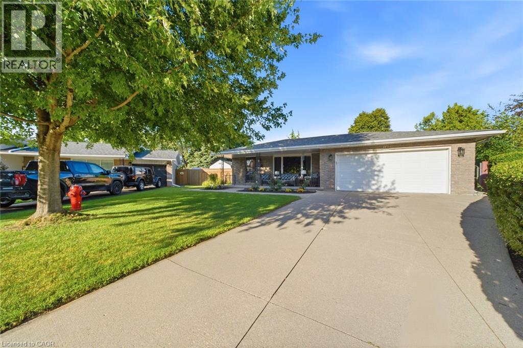 16 REDWOOD Court, Stoney Creek — photo 3