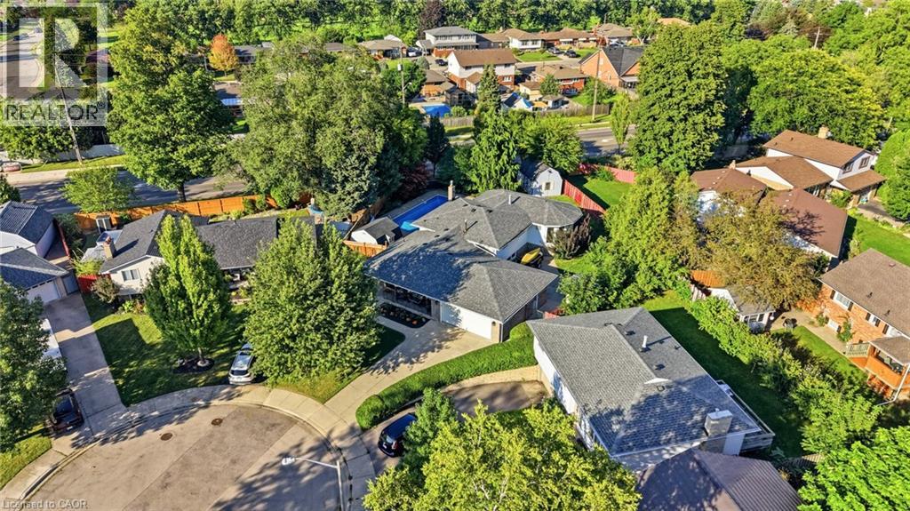 16 Redwood Court — photo 41
