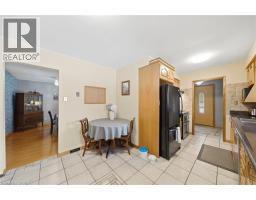 Living room - 16 Redwood Court, Stoney Creek, ON L8G2Y4 Photo 8