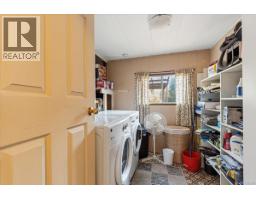 944 Poplar Way, Qualicum Beach, BC V9K1V8 Photo 23