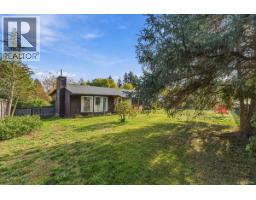 944 Poplar Way, Qualicum Beach, BC V9K1V8 Photo 36
