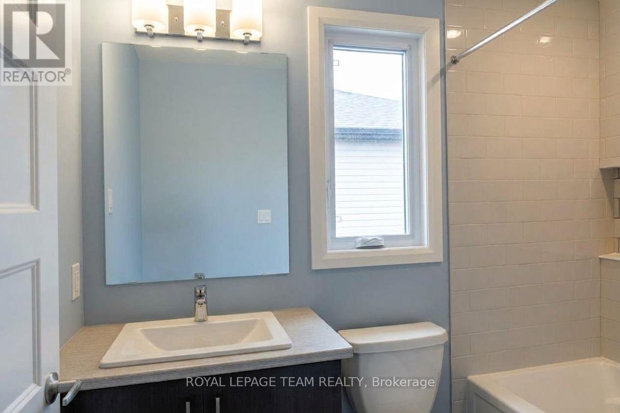 510 Chambord Street East — photo 16