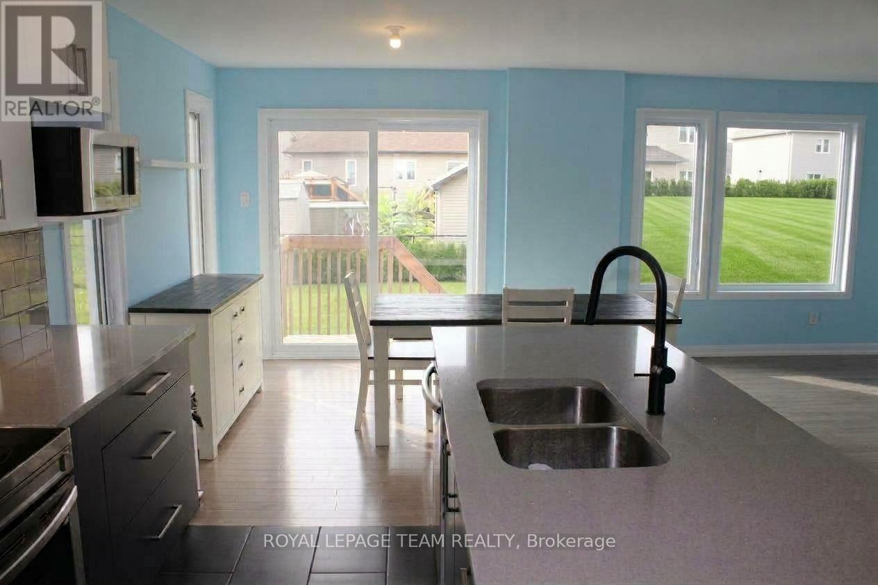 510 CHAMBORD STREET E, Alfred and Plantagenet — photo 7